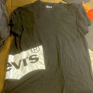 Mens Levi t-shirt